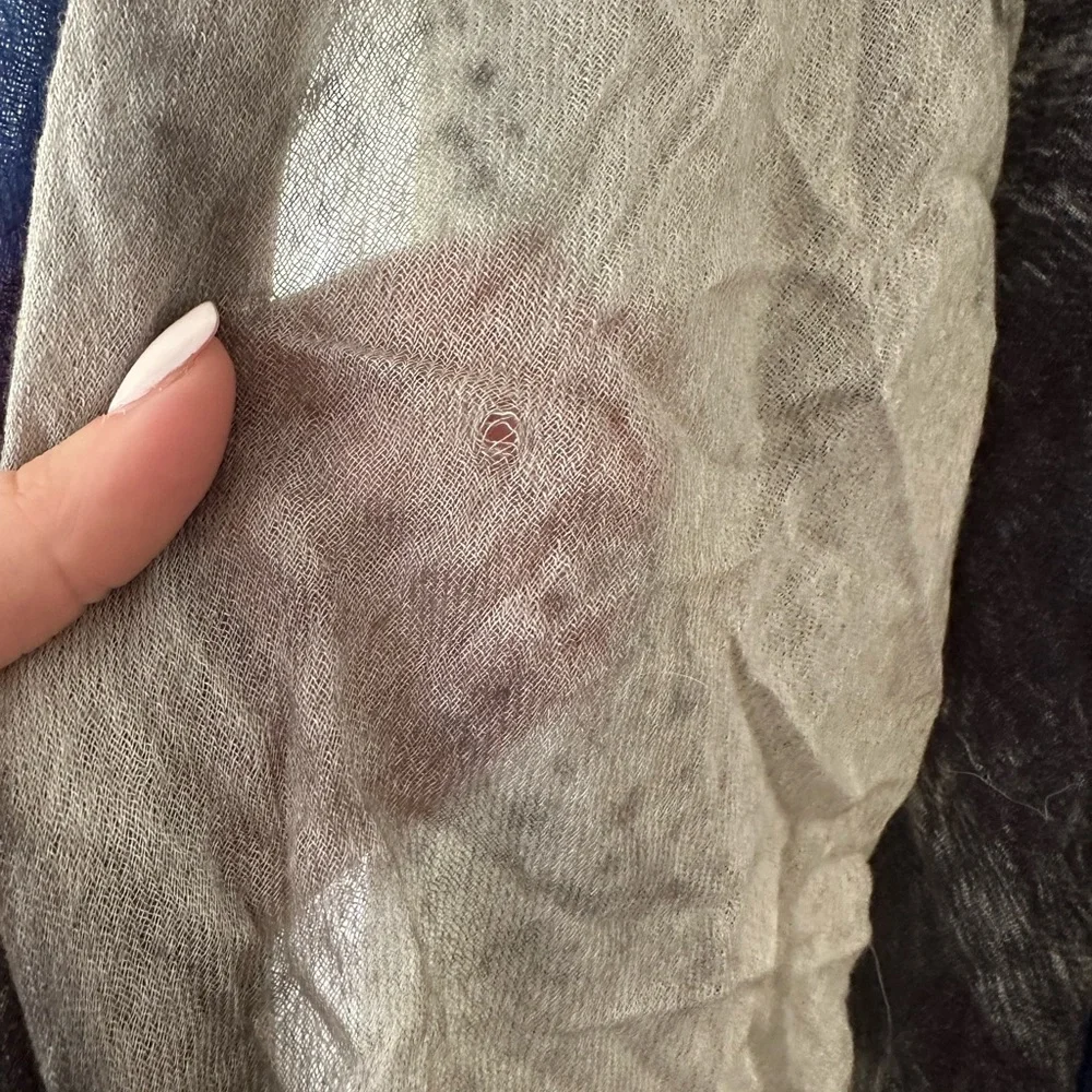 Tilo Scarf - Picture 6 of 6